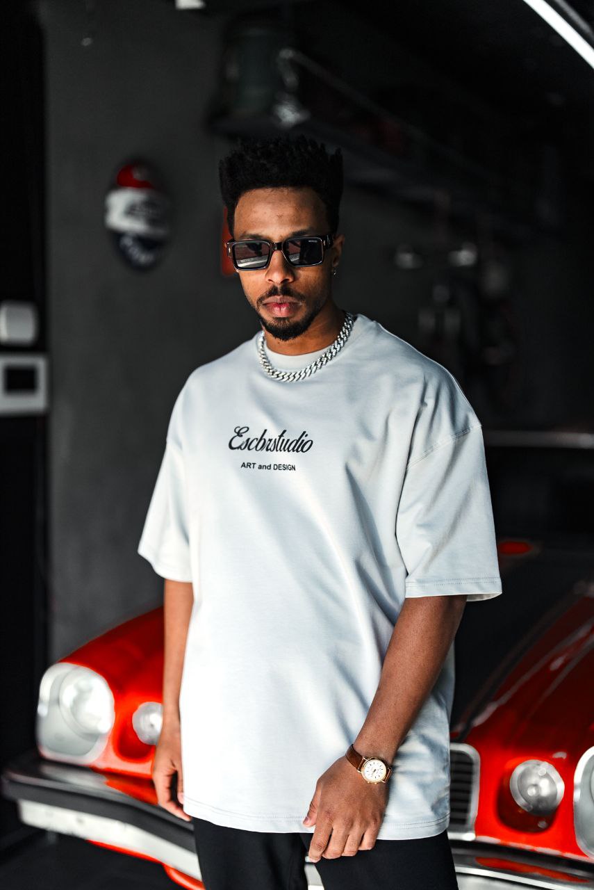 Escbrstudio Graphic Cotton Tee / Chill Now Art Design T-Shirt