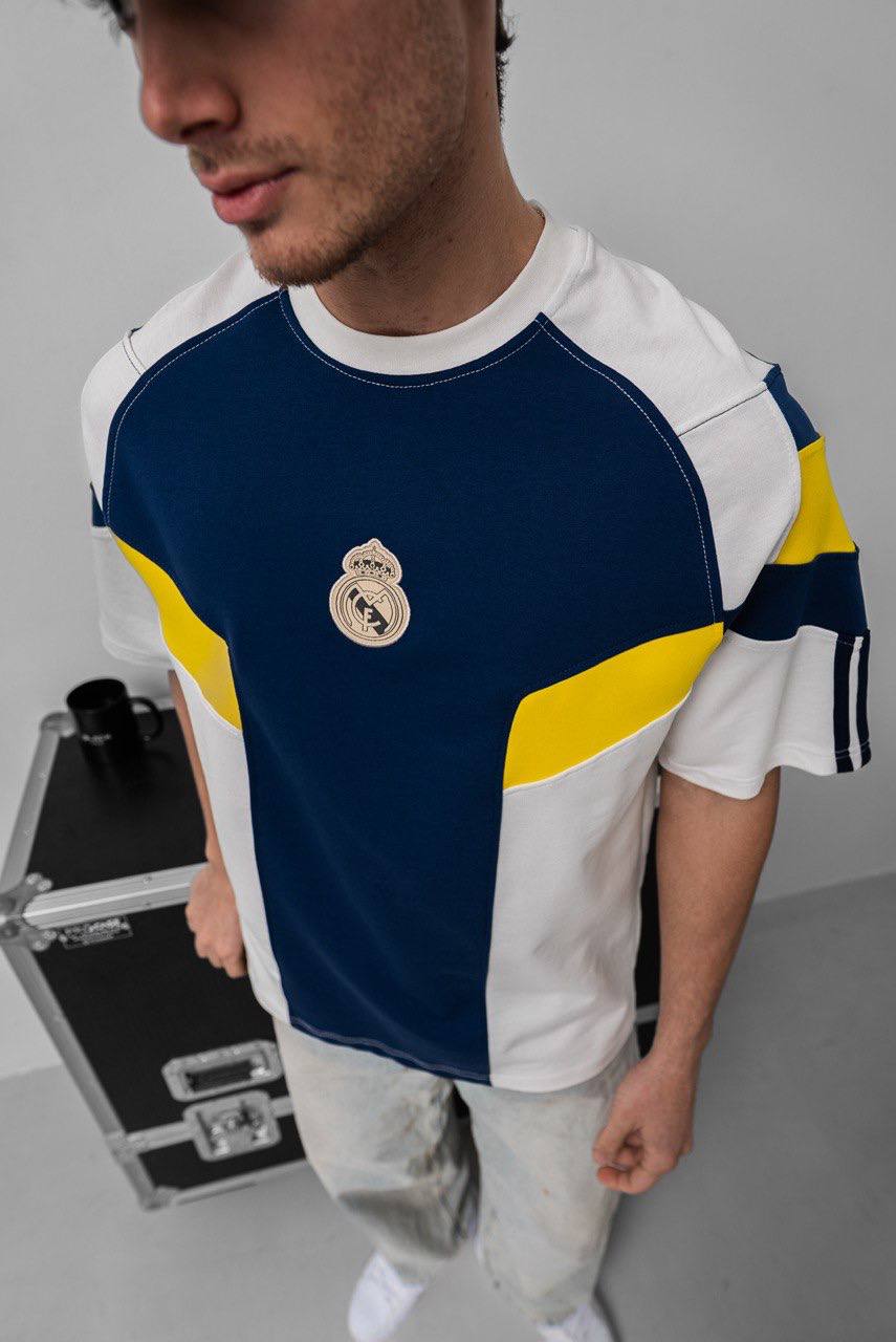 Real Madrid Logo T-Shirt - Style and Support for True Fans
