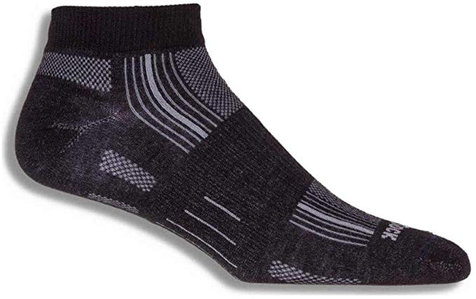 WrightSock Men's Stride Lo Socks, Black, Small