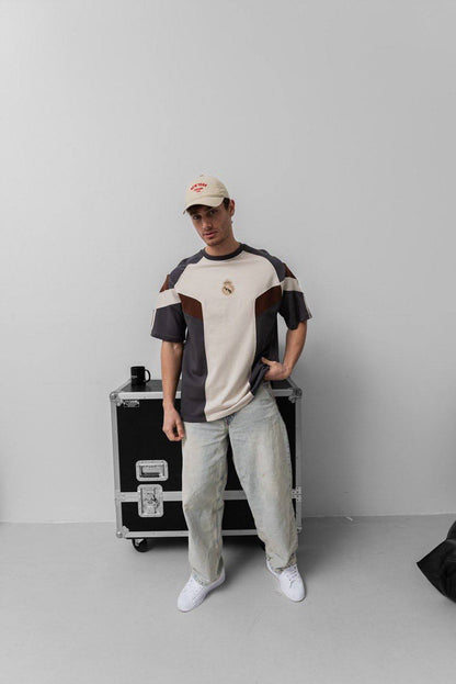 Real Madrid Logo T-Shirt - Style and Support for True Fans