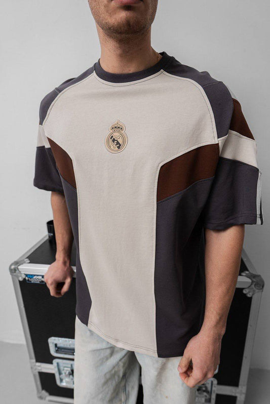 Real Madrid Logo T-Shirt - Style and Support for True Fans