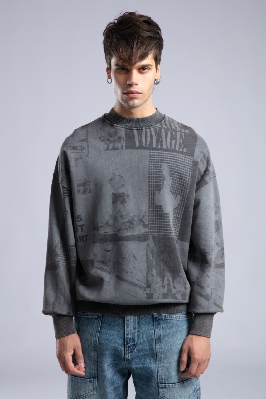 Vintage Wash Graphic Print Sweatshirt - Oversized "VOYAGE" Crewneck